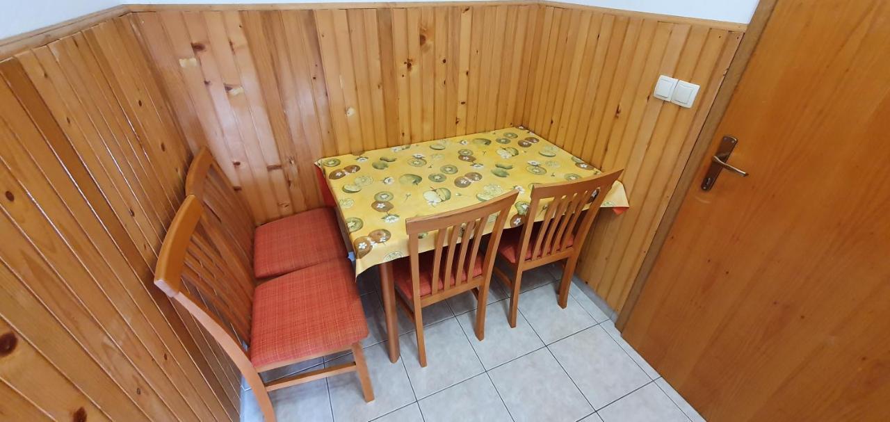 Apartments Duvnjak 奥米什 外观 照片